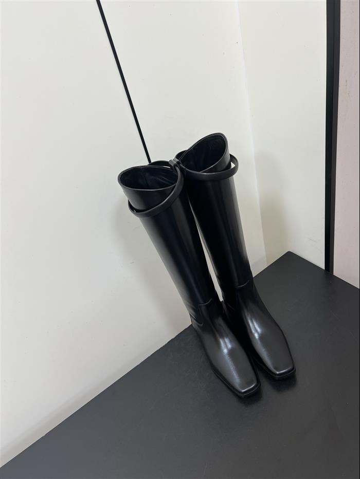 20251128174315632 580